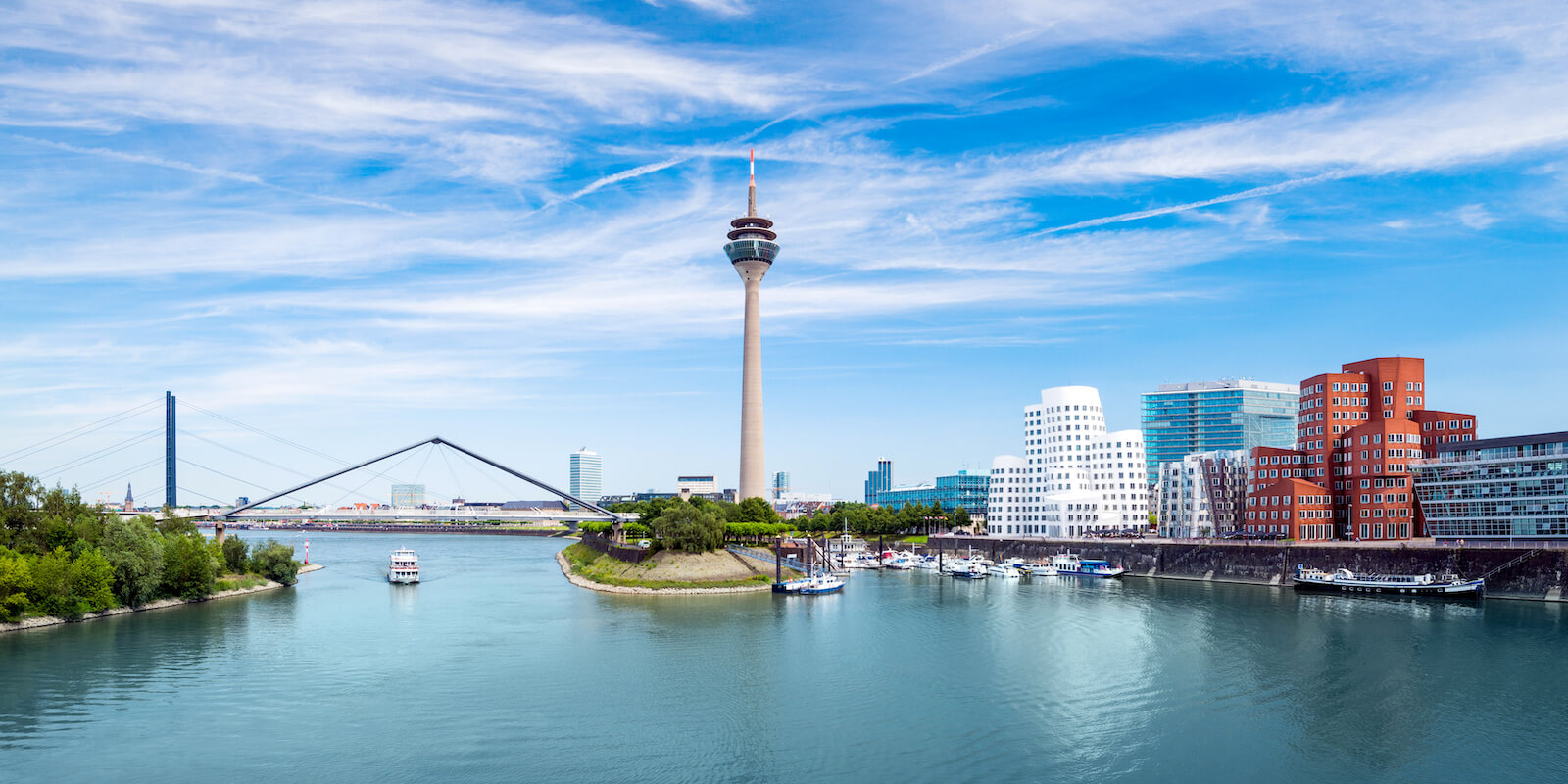duesseldorf skyline